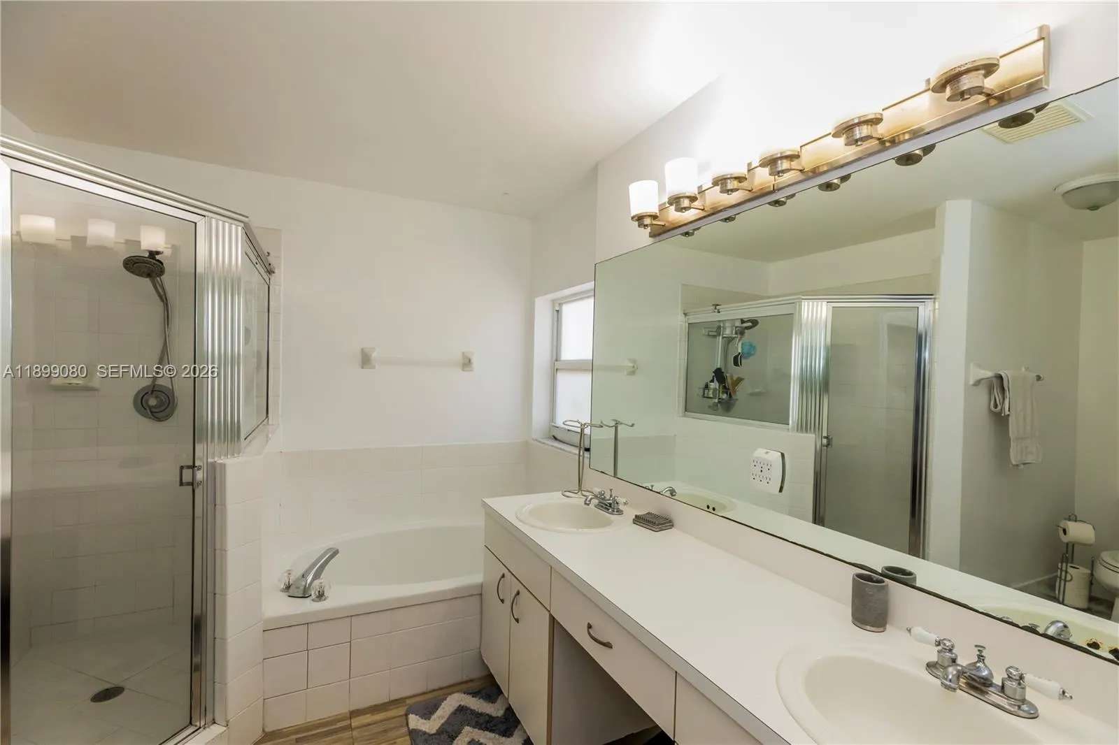 Weston, Florida 33331, Weston, Florida 33331, 4 Bedrooms Bedrooms, ,2 BathroomsBathrooms,Residential,For Sale, Weston, Florida 33331,A11899080