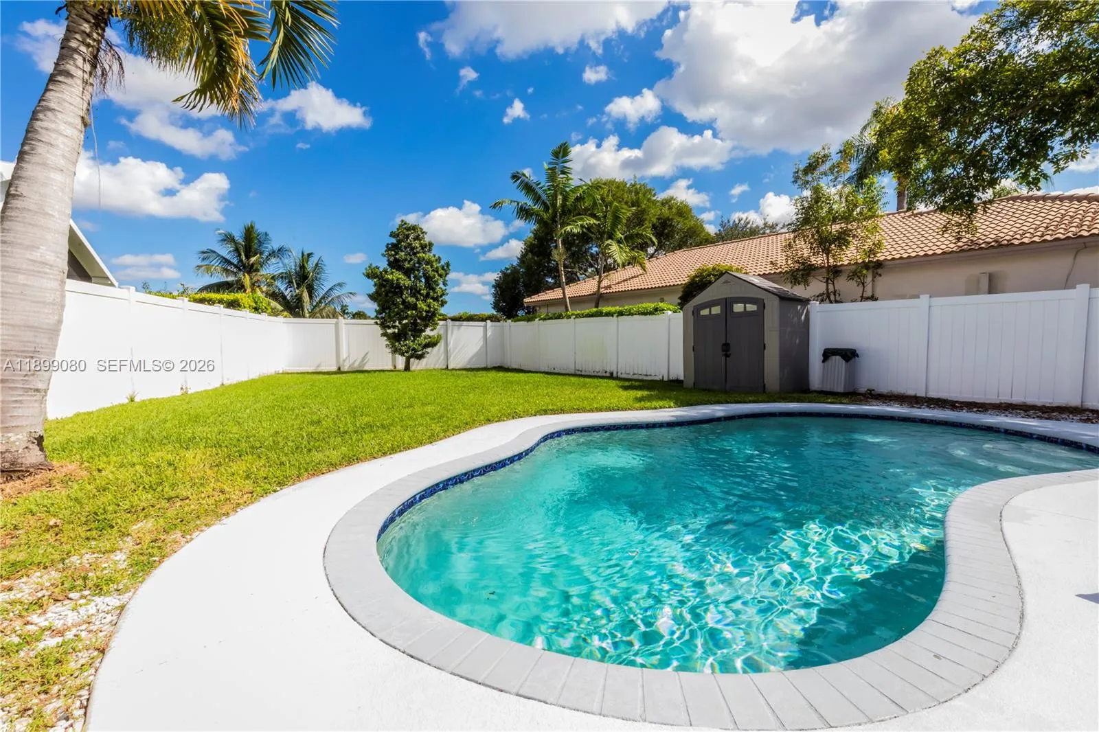 Weston, Florida 33331, Weston, Florida 33331, 4 Bedrooms Bedrooms, ,2 BathroomsBathrooms,Residential,For Sale, Weston, Florida 33331,A11899080