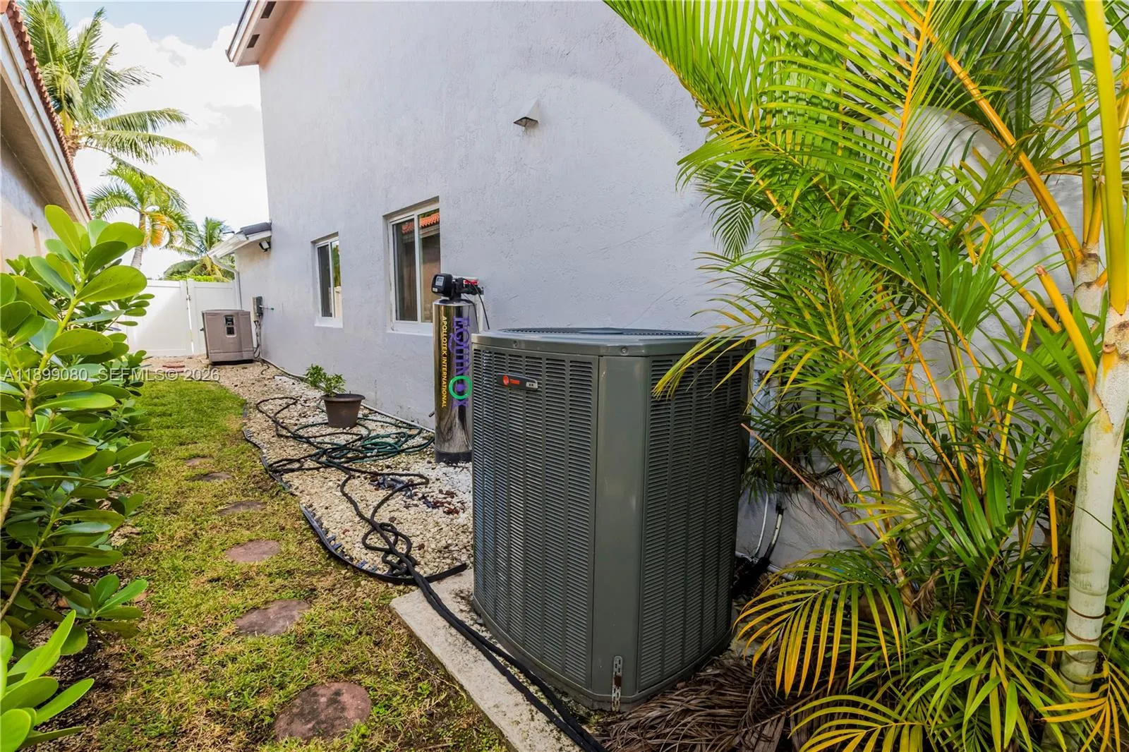 Weston, Florida 33331, Weston, Florida 33331, 4 Bedrooms Bedrooms, ,2 BathroomsBathrooms,Residential,For Sale, Weston, Florida 33331,A11899080