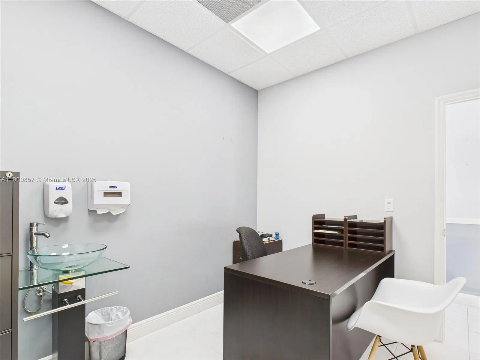 Hallandale Beach, Florida 33009, ,Commercial Lease,For Rent,A11900857