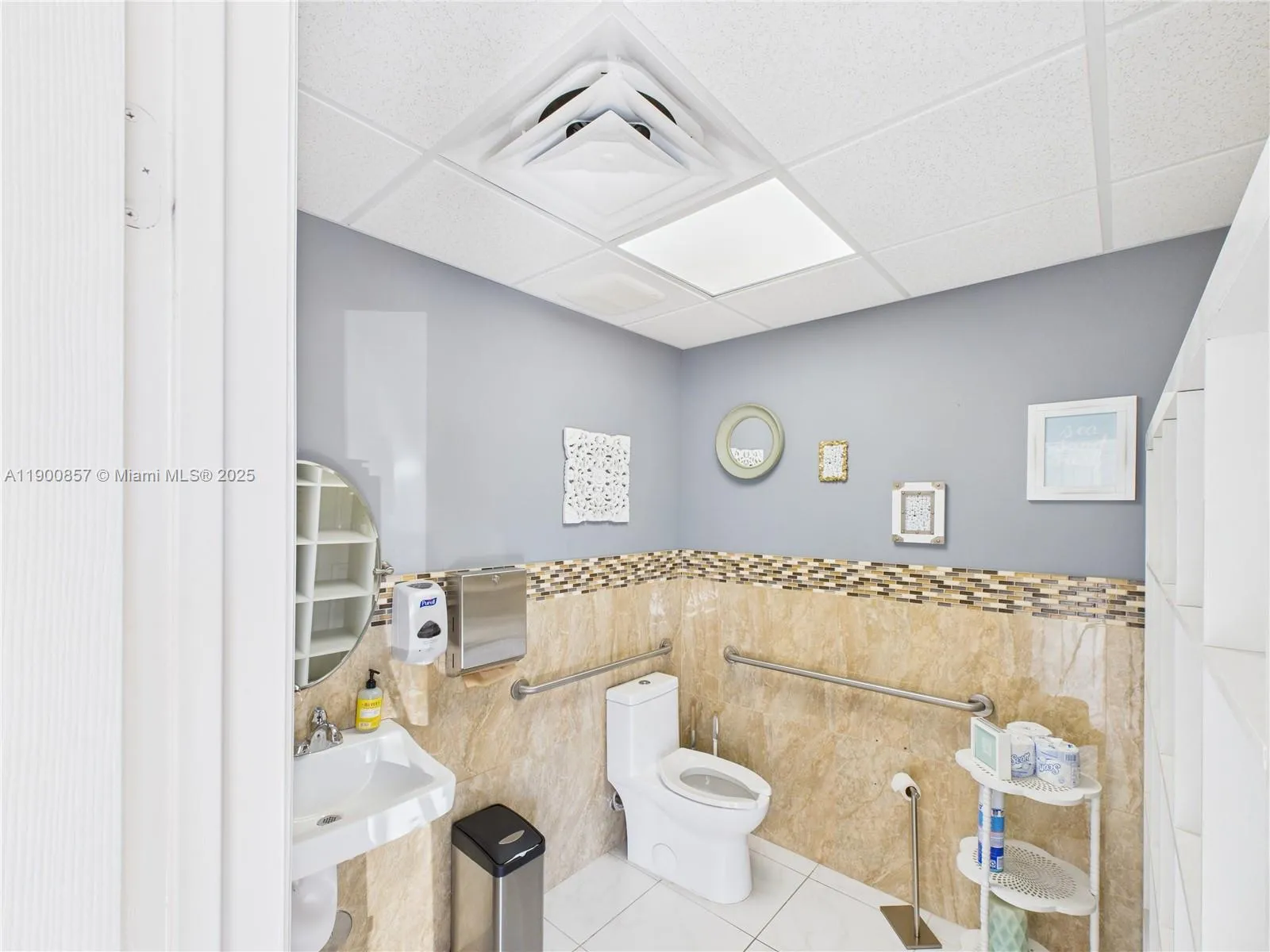 Hallandale Beach, Florida 33009, ,Commercial Lease,For Rent,A11900857