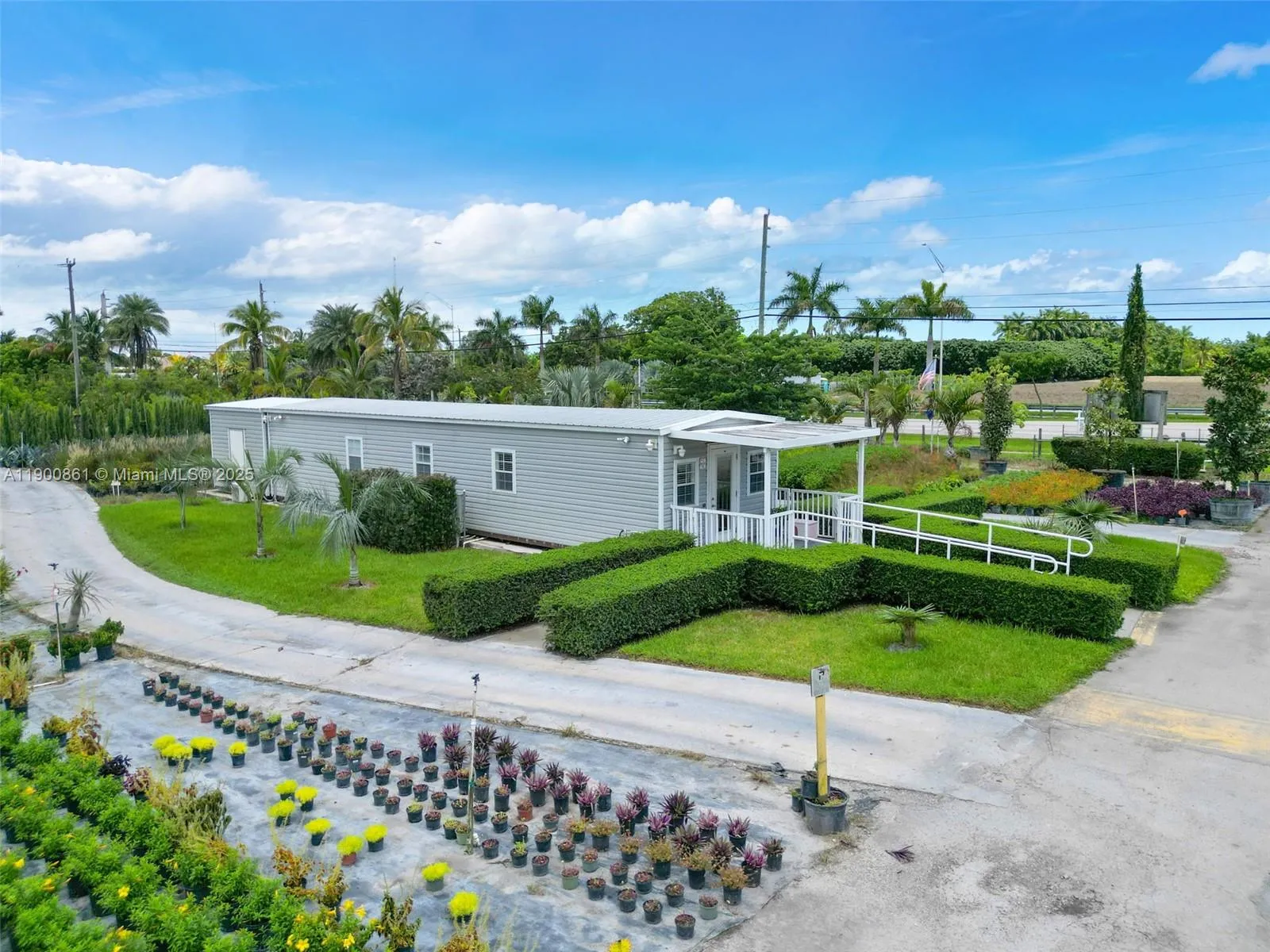 OFFICE AREA ADJACENT TO THE ENTRANCE OFF OF KROME AVE