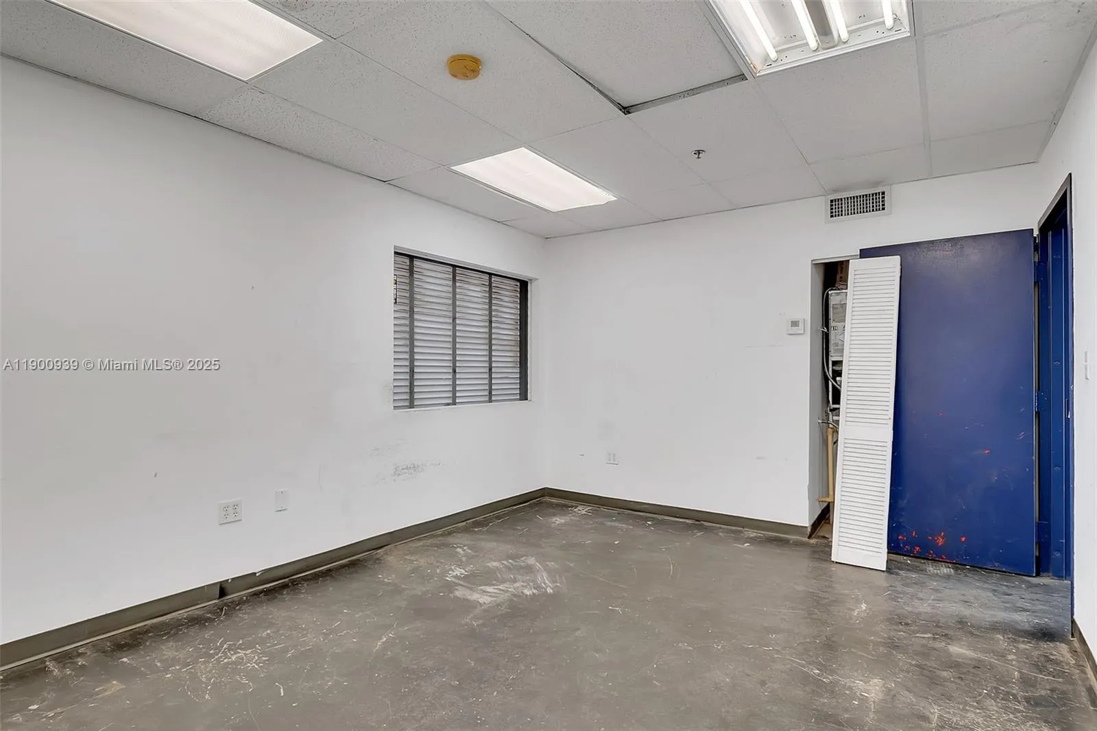 20200 Nw 2nd Ave C6, Miami Gardens, Florida 33169, Miami Gardens, Florida 33169, ,Commercial Lease,For Rent,20200 Nw 2nd Ave C6, Miami Gardens, Florida 33169,A11900939