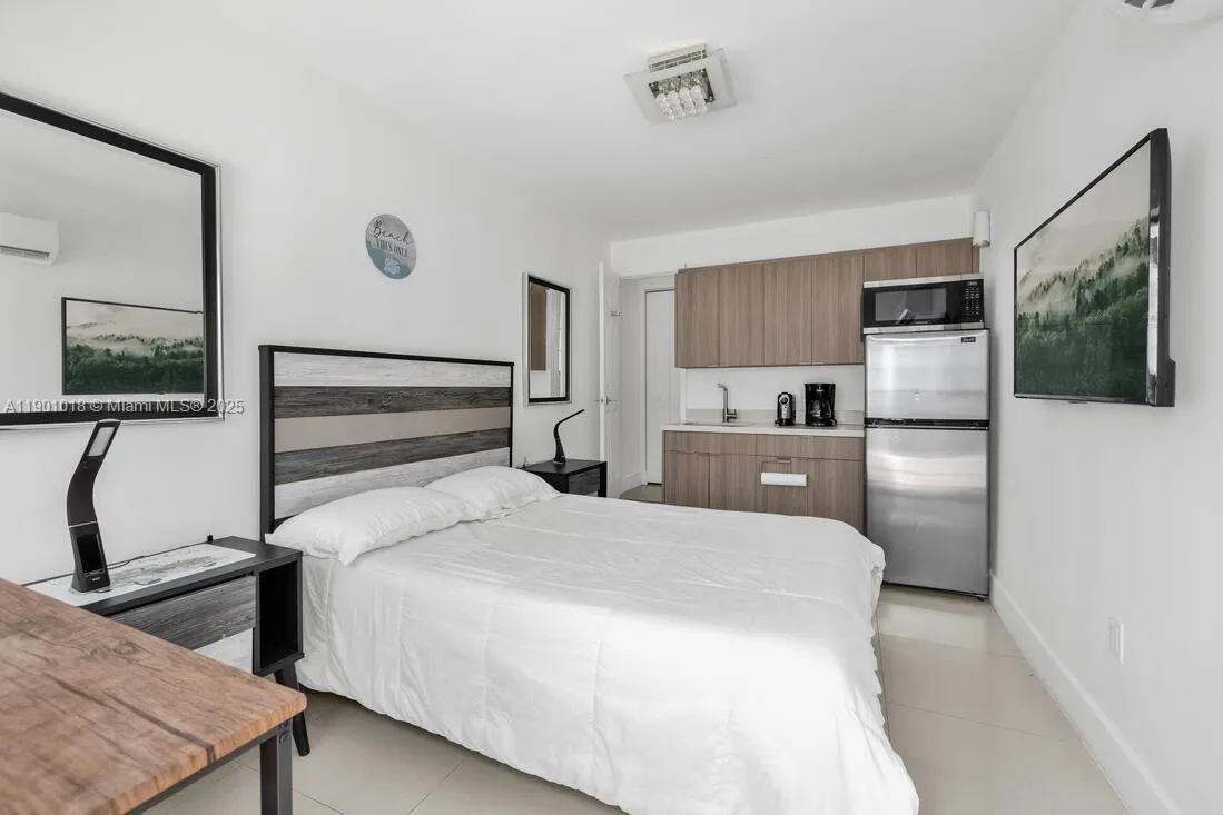 Miami Beach, Florida 33141, ,Residential Income,For Sale,A11901018