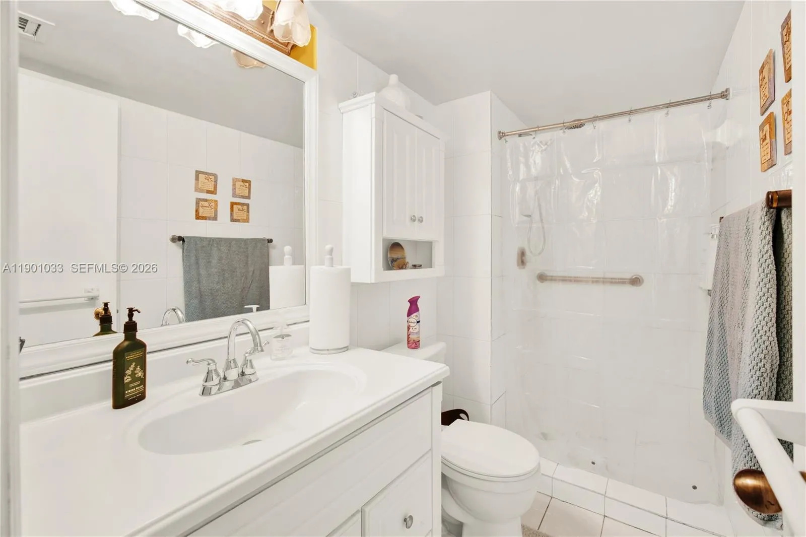 10825 Sw 91st Ln, Miami, Florida 33176, Miami, Florida 33176, 4 Bedrooms Bedrooms, ,3 BathroomsBathrooms,Residential,For Sale,10825 Sw 91st Ln, Miami, Florida 33176,A11901033