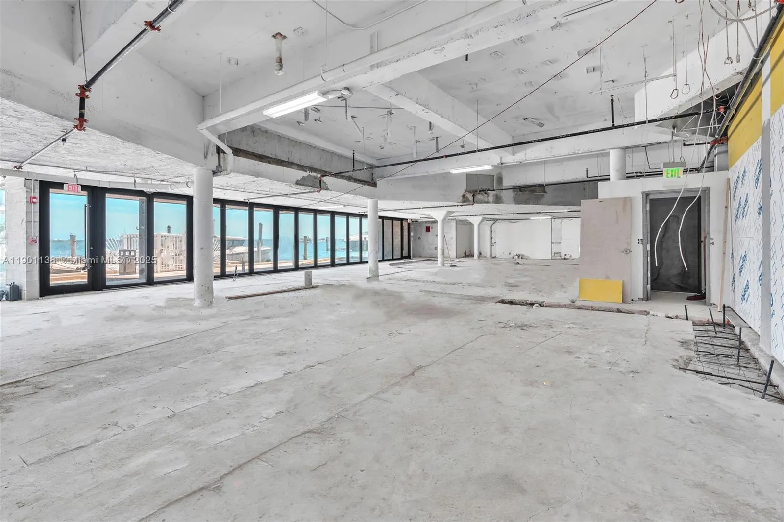  801 Brickell Bay Drive - Unit 4C042