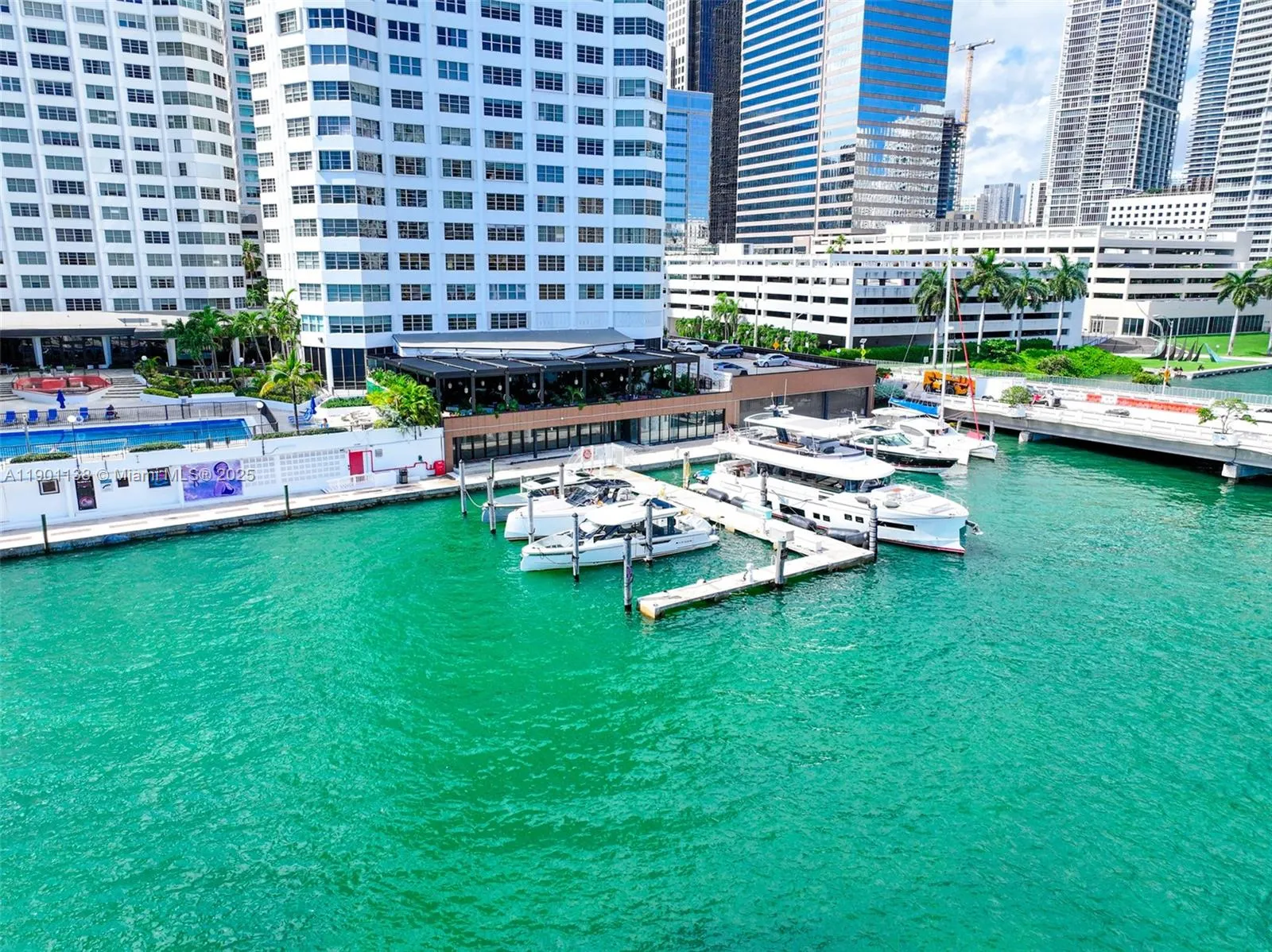  801 Brickell Bay Drive - Unit 4C042