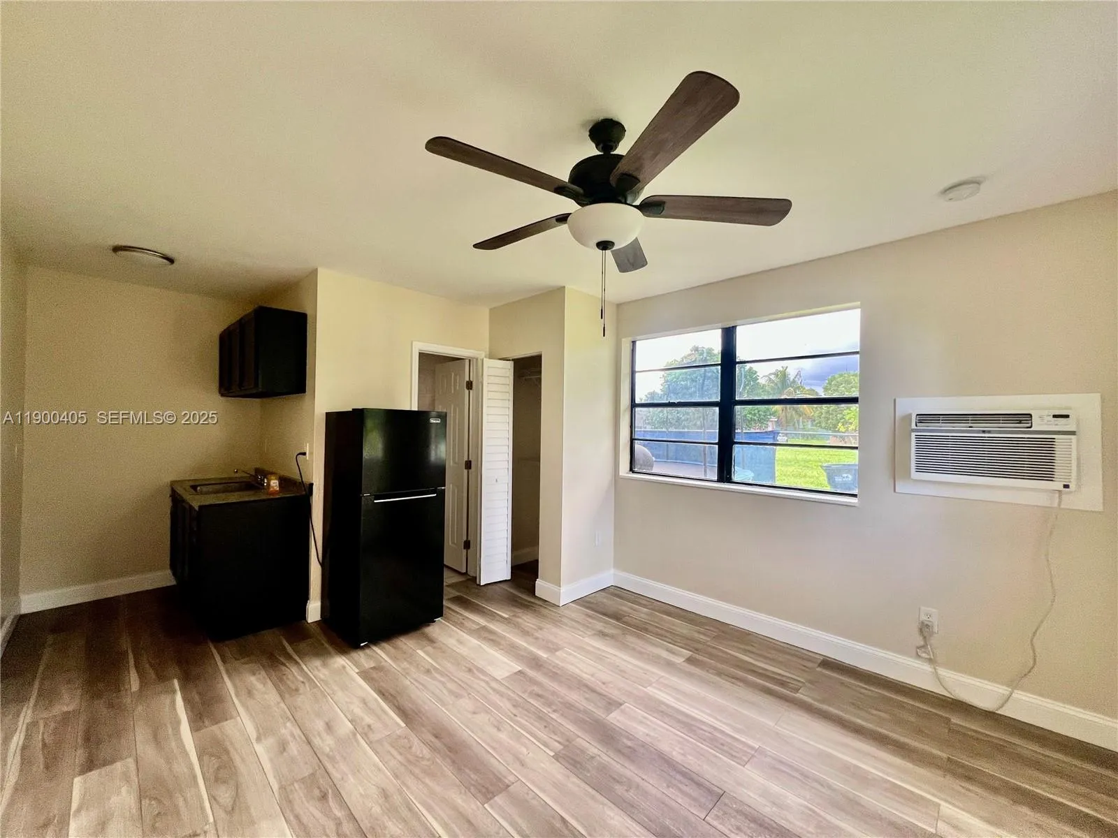 645 Nw 1st Street 1, Florida City, Florida 33034, Florida City, Florida 33034, 1 Bedroom Bedrooms, ,1 BathroomBathrooms,Residential Lease,For Rent,645 Nw 1st Street 1, Florida City, Florida 33034,A11900405