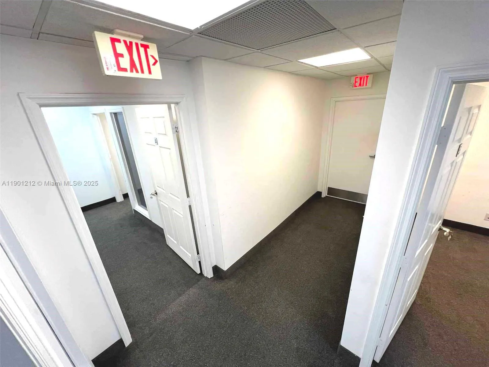 2727 E Oakland Park Blvd 304, Fort Lauderdale, Flo, Fort Lauderdale, Florida 33306, ,Commercial Lease,For Rent,2727 E Oakland Park Blvd 304, Fort Lauderdale, Flo,A11901212