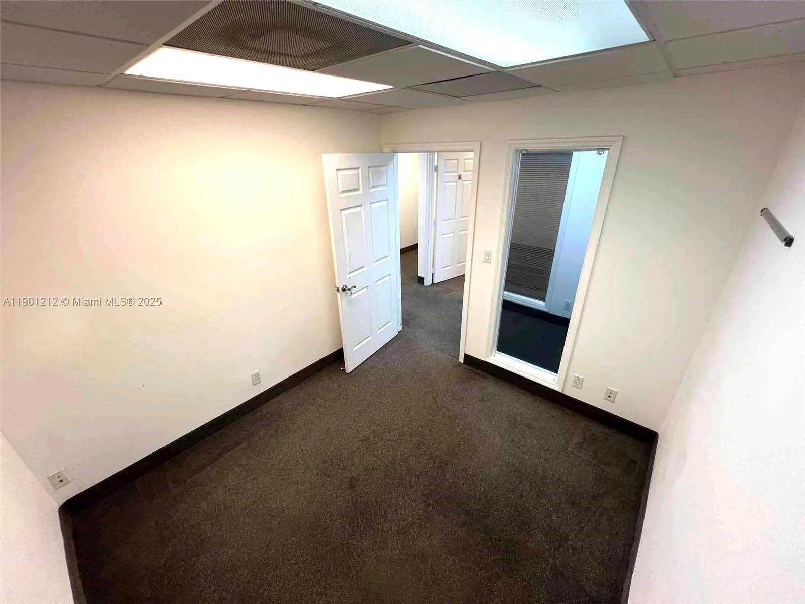 2727 E Oakland Park Blvd 304, Fort Lauderdale, Flo, Fort Lauderdale, Florida 33306, ,Commercial Lease,For Rent,2727 E Oakland Park Blvd 304, Fort Lauderdale, Flo,A11901212