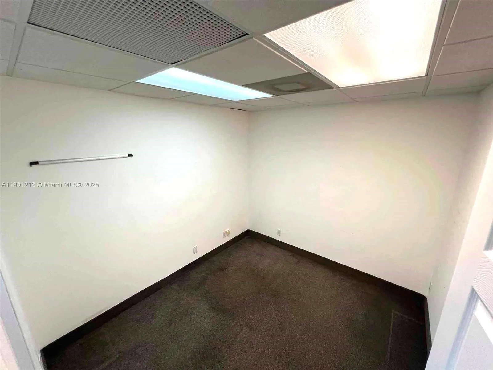 2727 E Oakland Park Blvd 304, Fort Lauderdale, Flo, Fort Lauderdale, Florida 33306, ,Commercial Lease,For Rent,2727 E Oakland Park Blvd 304, Fort Lauderdale, Flo,A11901212