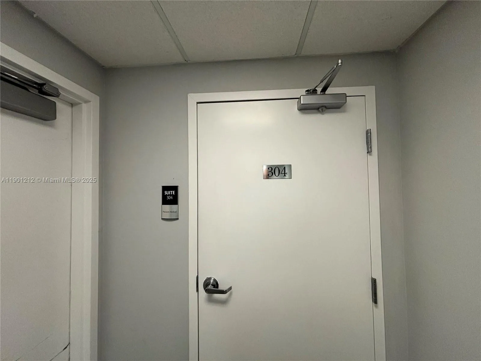 2727 E Oakland Park Blvd 304, Fort Lauderdale, Flo, Fort Lauderdale, Florida 33306, ,Commercial Lease,For Rent,2727 E Oakland Park Blvd 304, Fort Lauderdale, Flo,A11901212