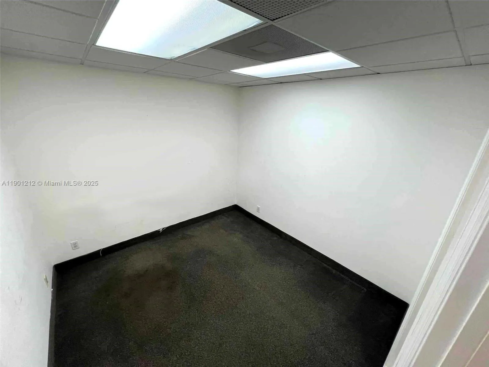 2727 E Oakland Park Blvd 304, Fort Lauderdale, Flo, Fort Lauderdale, Florida 33306, ,Commercial Lease,For Rent,2727 E Oakland Park Blvd 304, Fort Lauderdale, Flo,A11901212