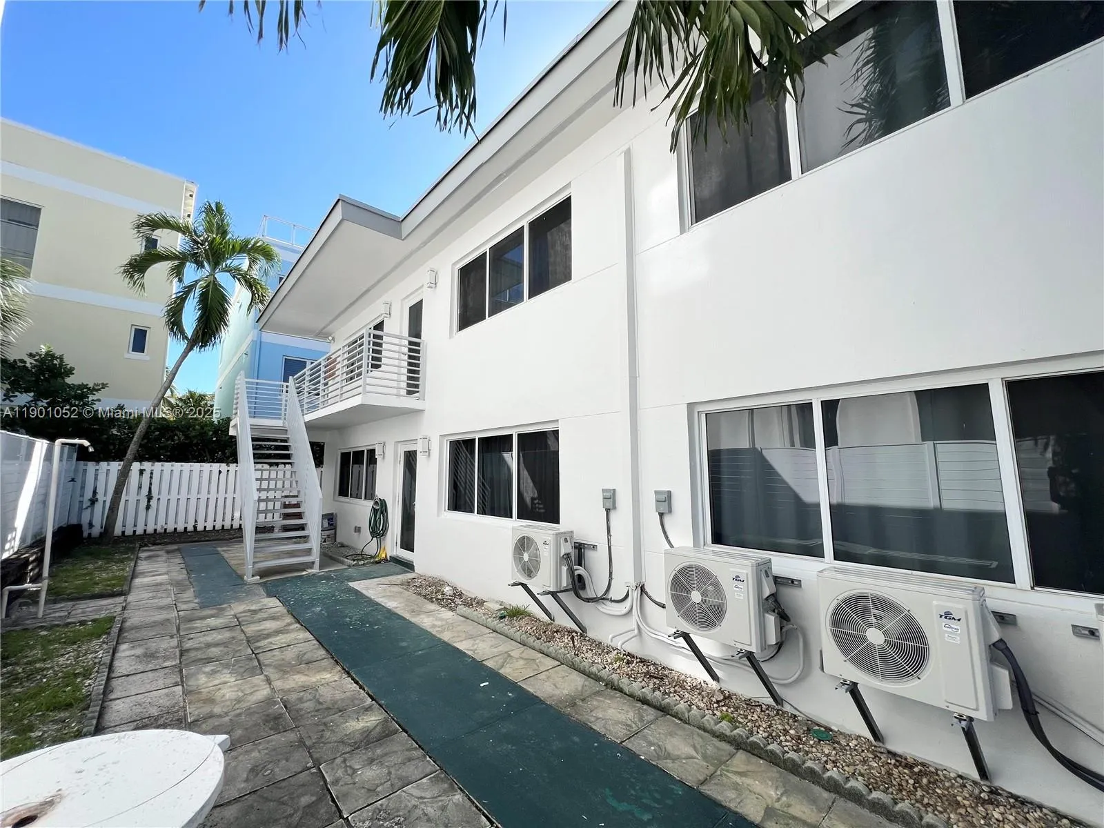 312 Elm St, Hollywood, Florida 33019, Hollywood, Florida 33019, ,Residential Income,For Sale,312 Elm St, Hollywood, Florida 33019,A11901052