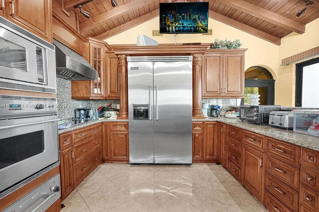 9291 Sw 36th St, Miami, Florida 33165, Miami, Florida 33165, 6 Bedrooms Bedrooms, ,5 BathroomsBathrooms,Residential,For Sale,9291 Sw 36th St, Miami, Florida 33165,A11901464