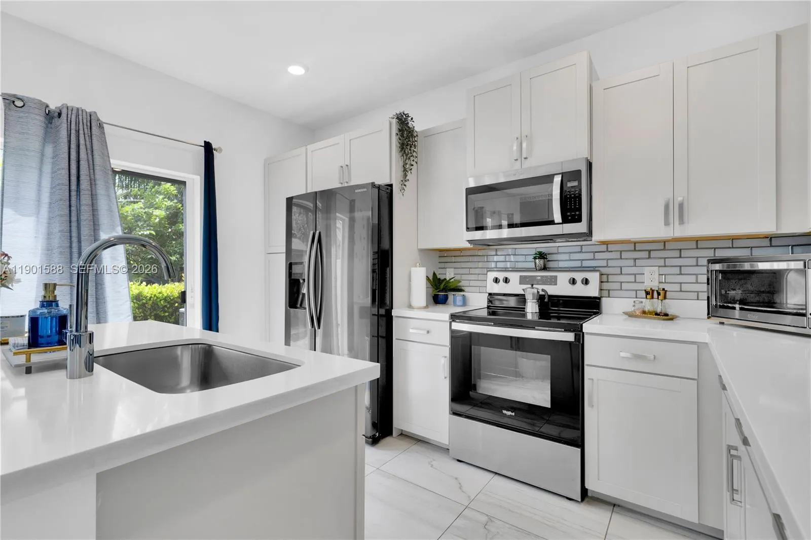 856 Se 16th Ct, Homestead, Florida 33034, Homestead, Florida 33034, 3 Bedrooms Bedrooms, ,2 BathroomsBathrooms,Residential,For Sale,856 Se 16th Ct, Homestead, Florida 33034,A11901588