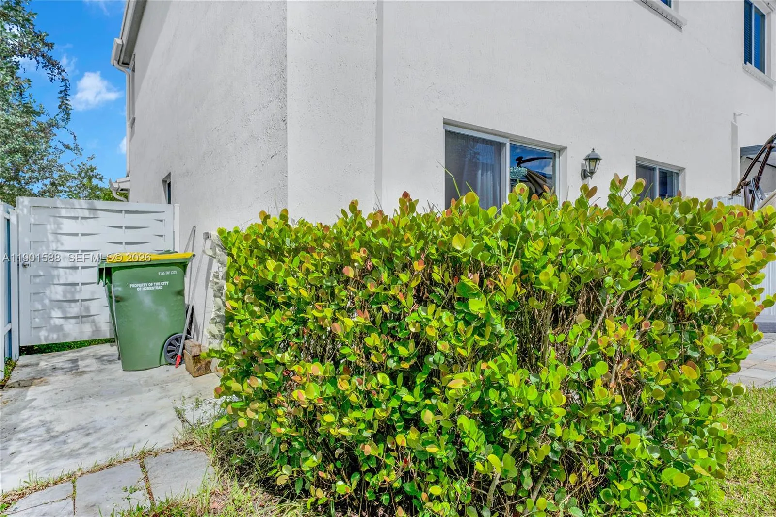 856 Se 16th Ct, Homestead, Florida 33034, Homestead, Florida 33034, 3 Bedrooms Bedrooms, ,2 BathroomsBathrooms,Residential,For Sale,856 Se 16th Ct, Homestead, Florida 33034,A11901588