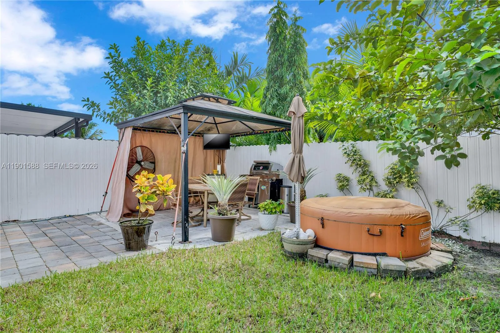 856 Se 16th Ct, Homestead, Florida 33034, Homestead, Florida 33034, 3 Bedrooms Bedrooms, ,2 BathroomsBathrooms,Residential,For Sale,856 Se 16th Ct, Homestead, Florida 33034,A11901588