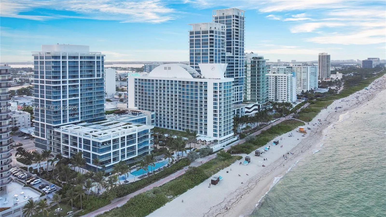6801 Collins Ave Ph-17, Miami Beach, Florida 33141, Miami Beach, Florida 33141, 1 Bedroom Bedrooms, ,1 BathroomBathrooms,Residential,For Sale,6801 Collins Ave Ph-17, Miami Beach, Florida 33141,A11898757