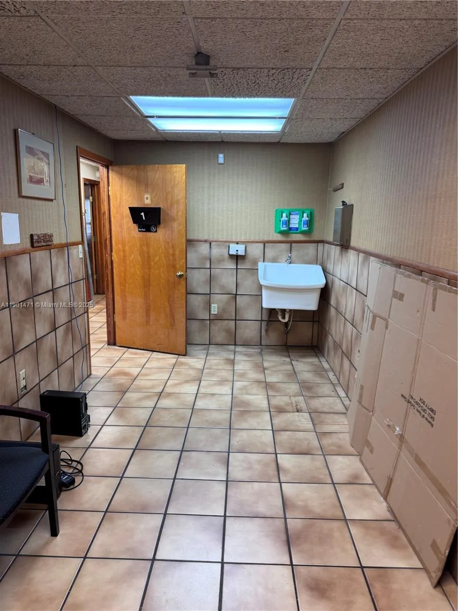 2660 Sw 3rd St, Miami, Florida 33135, Miami, Florida 33135, ,Commercial Sale,For Sale,2660 Sw 3rd St, Miami, Florida 33135,A11901471