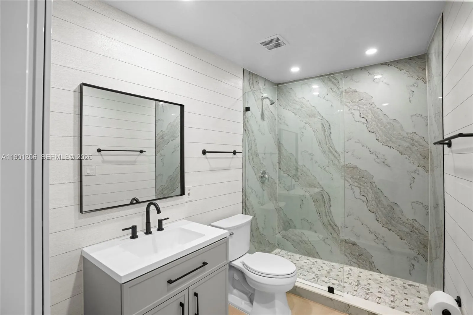 160 E 34th St, Hialeah, Florida 33013, Hialeah, Florida 33013, ,Residential Income,For Sale,160 E 34th St, Hialeah, Florida 33013,A11901306