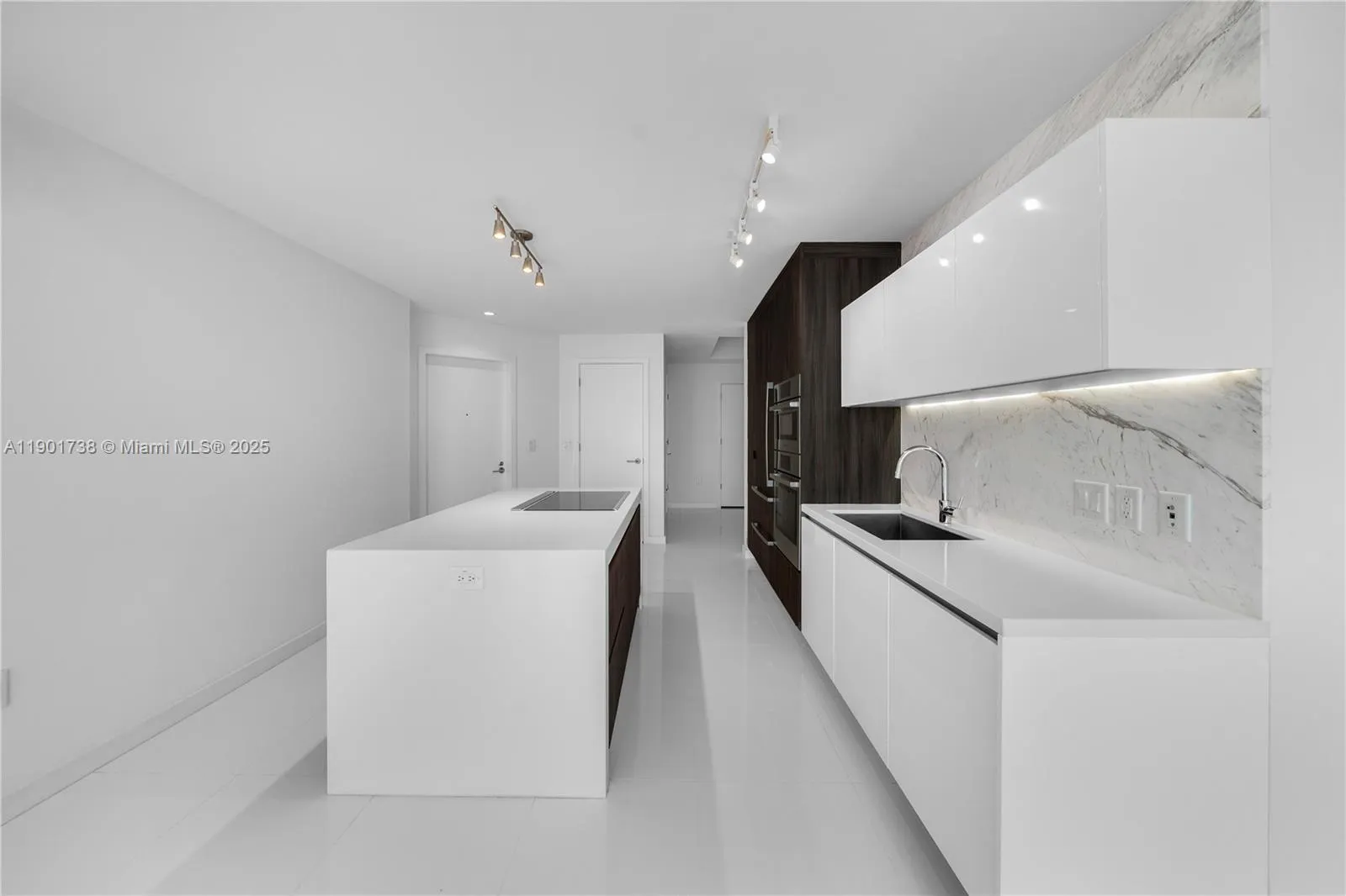 851 Ne 1st Ave 2106, Miami, Florida 33132, Miami, Florida 33132, 1 Bedroom Bedrooms, 7 Rooms Rooms,2 BathroomsBathrooms,Residential,For Sale,851 Ne 1st Ave 2106, Miami, Florida 33132,A11901738