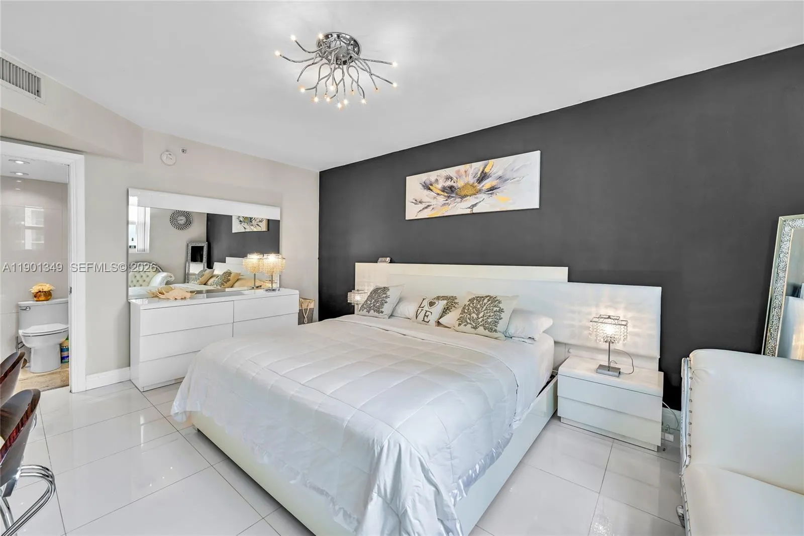 3001 S Ocean Dr 1513, Hollywood, Florida 33019, Hollywood, Florida 33019, 2 Bedrooms Bedrooms, ,2 BathroomsBathrooms,Residential,For Sale,3001 S Ocean Dr 1513, Hollywood, Florida 33019,A11901349