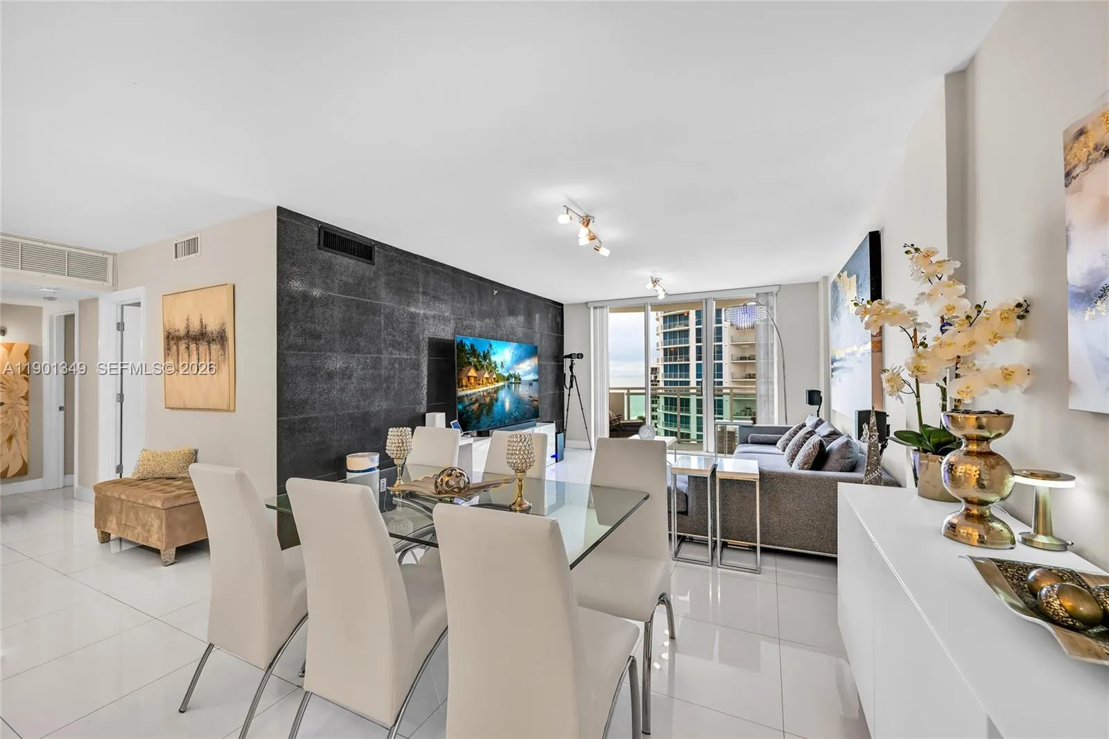 3001 S Ocean Dr 1513, Hollywood, Florida 33019, Hollywood, Florida 33019, 2 Bedrooms Bedrooms, ,2 BathroomsBathrooms,Residential,For Sale,3001 S Ocean Dr 1513, Hollywood, Florida 33019,A11901349