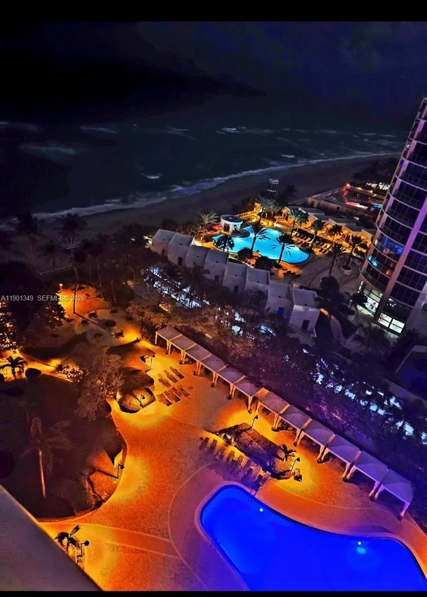 3001 S Ocean Dr 1513, Hollywood, Florida 33019, Hollywood, Florida 33019, 2 Bedrooms Bedrooms, ,2 BathroomsBathrooms,Residential,For Sale,3001 S Ocean Dr 1513, Hollywood, Florida 33019,A11901349