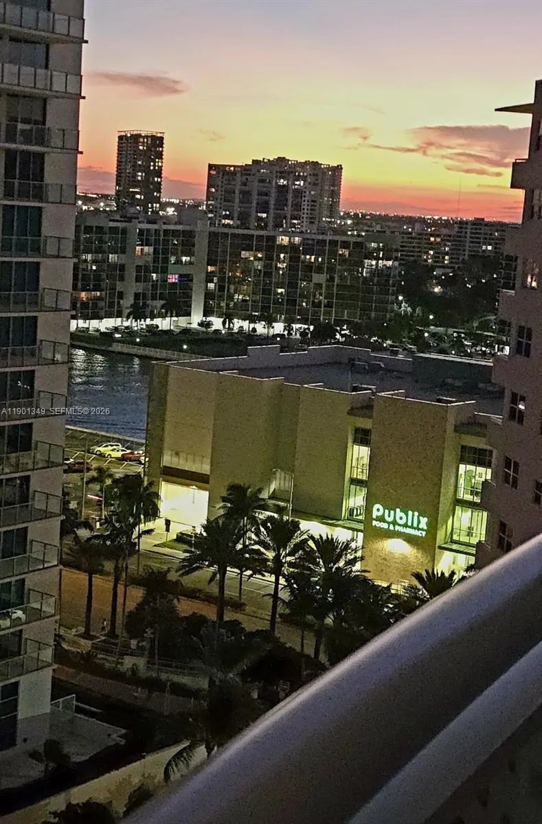 3001 S Ocean Dr 1513, Hollywood, Florida 33019, Hollywood, Florida 33019, 2 Bedrooms Bedrooms, ,2 BathroomsBathrooms,Residential,For Sale,3001 S Ocean Dr 1513, Hollywood, Florida 33019,A11901349