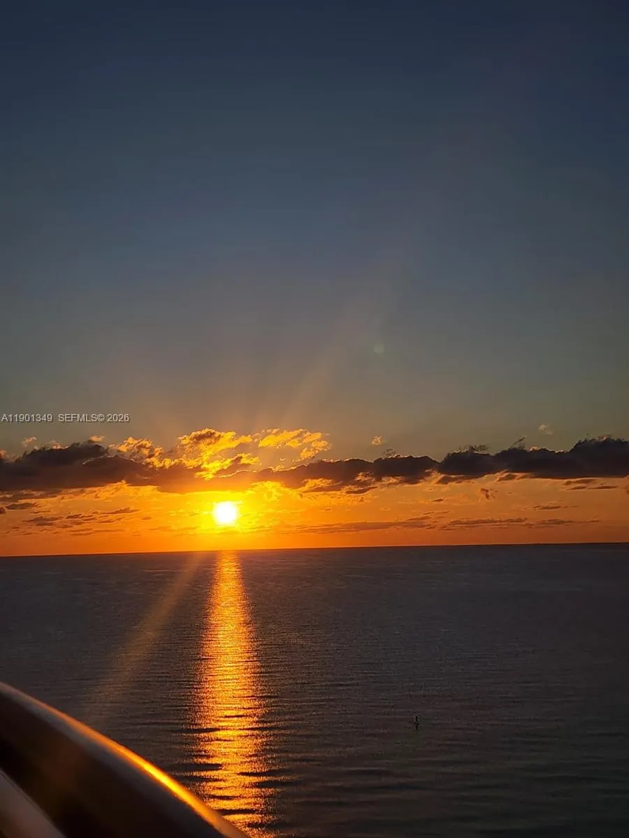 3001 S Ocean Dr 1513, Hollywood, Florida 33019, Hollywood, Florida 33019, 2 Bedrooms Bedrooms, ,2 BathroomsBathrooms,Residential,For Sale,3001 S Ocean Dr 1513, Hollywood, Florida 33019,A11901349