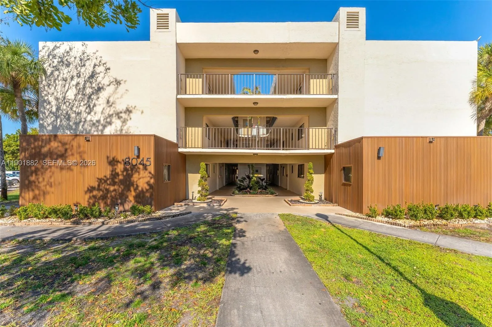 8045 Sw 107th Ave 303, Miami, Florida 33173, Miami, Florida 33173, 2 Bedrooms Bedrooms, ,2 BathroomsBathrooms,Residential Lease,For Rent,8045 Sw 107th Ave 303, Miami, Florida 33173,A11901882