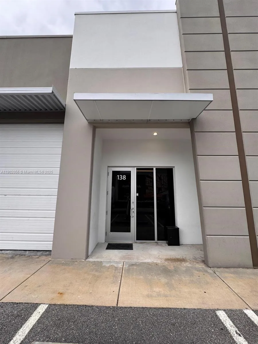 10890 Nw 17th St 138, Sweetwater, Florida 33172, Sweetwater, Florida 33172, ,Commercial Lease,For Rent,10890 Nw 17th St 138, Sweetwater, Florida 33172,A11902056