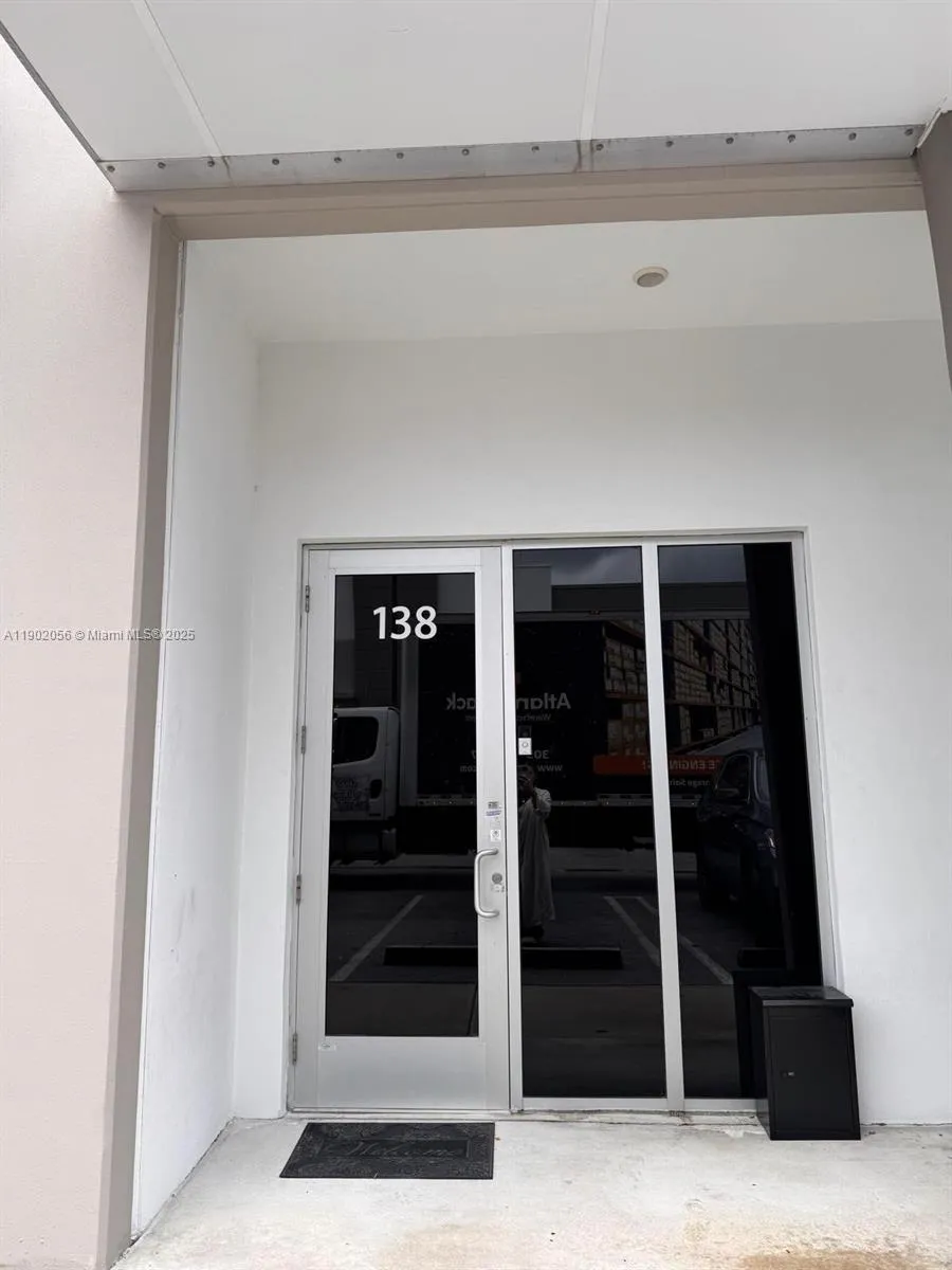 10890 Nw 17th St 138, Sweetwater, Florida 33172, Sweetwater, Florida 33172, ,Commercial Lease,For Rent,10890 Nw 17th St 138, Sweetwater, Florida 33172,A11902056