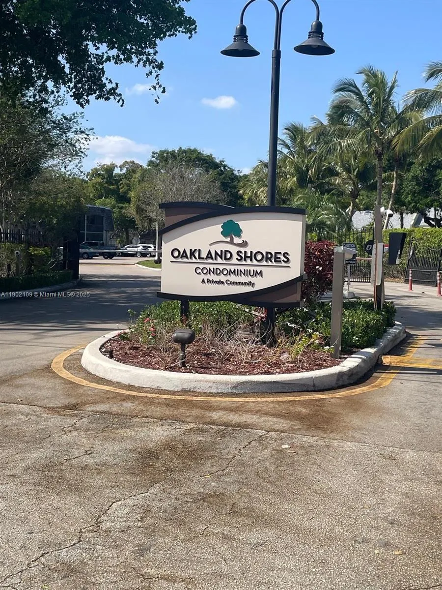 3125 Oakland Shores Dr B204, Oakland Park, Florida, Oakland Park, Florida 33309, 1 Bedroom Bedrooms, ,1 BathroomBathrooms,Residential Lease,For Rent,3125 Oakland Shores Dr B204, Oakland Park, Florida,A11902109