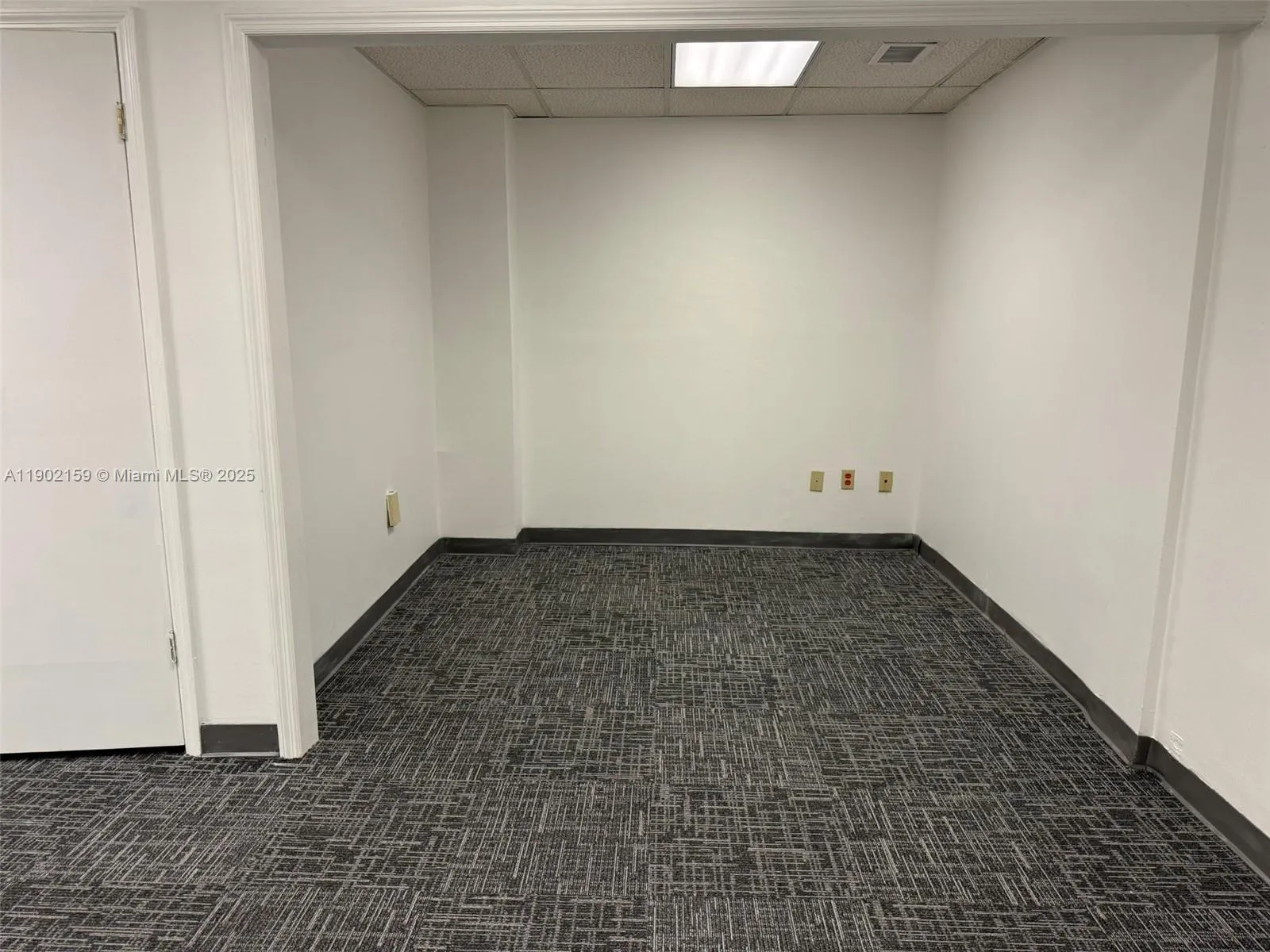 220 Miracle Mile B224a, Coral Gables, Florida 3313, Coral Gables, Florida 33134, ,Commercial Lease,For Rent,220 Miracle Mile B224a, Coral Gables, Florida 3313,A11902159