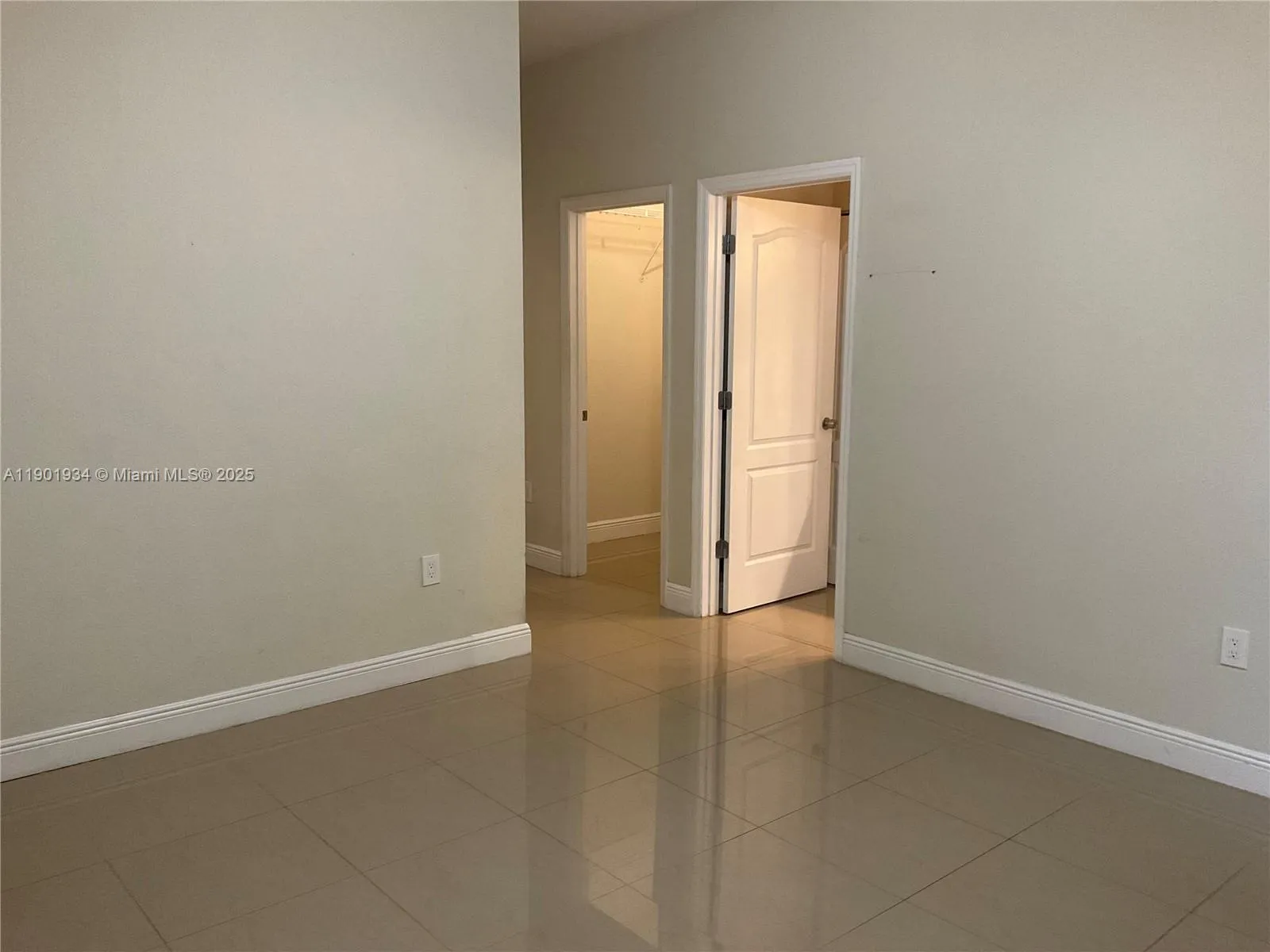 798 Ne 43 St, Oakland Park, Florida 33334, Oakland Park, Florida 33334, ,Residential Income,For Sale,798 Ne 43 St, Oakland Park, Florida 33334,A11901934