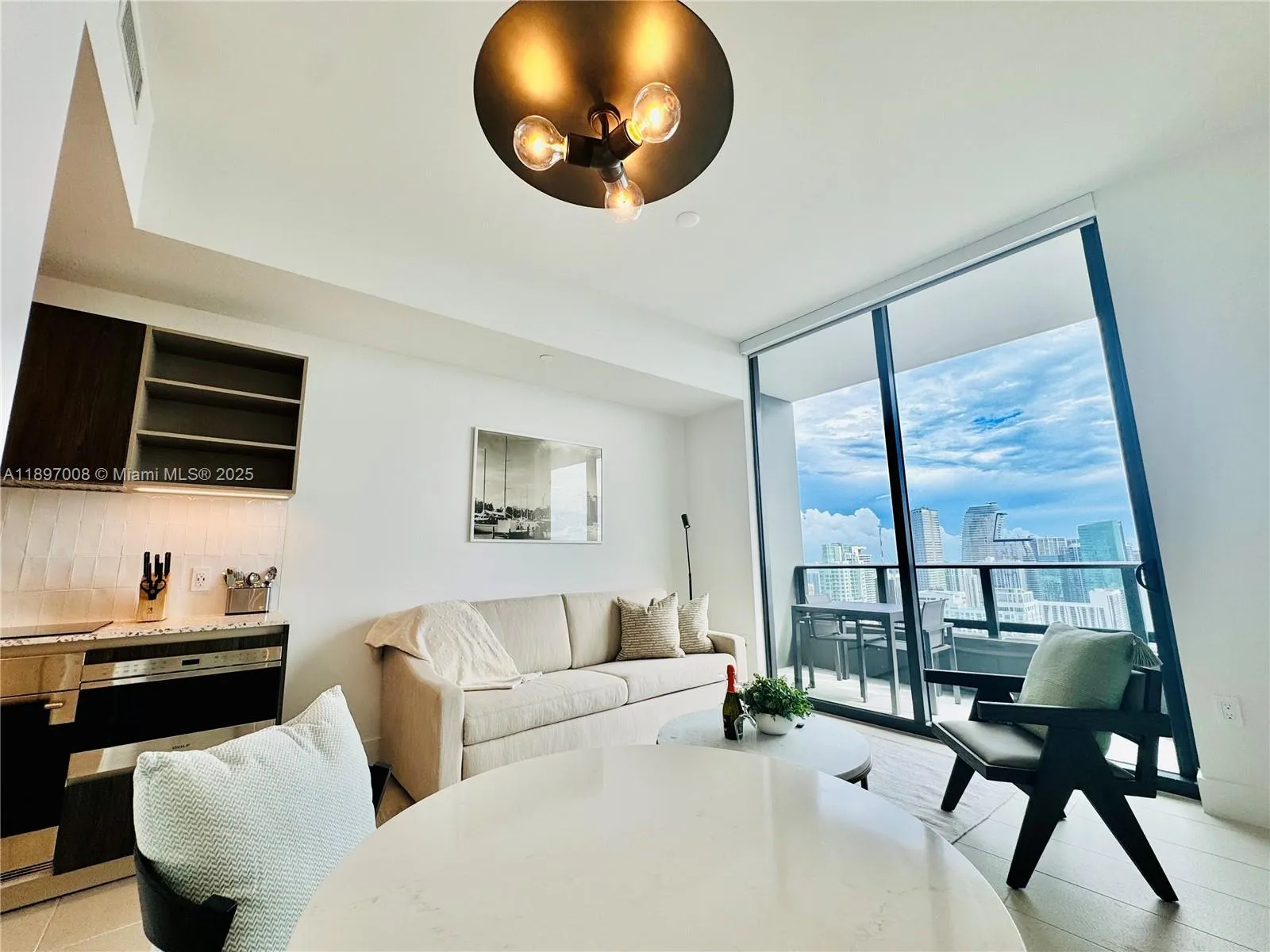 159 Ne 6th St 4807, Miami, Florida 33132, Miami, Florida 33132, 1 Bedroom Bedrooms, ,1 BathroomBathrooms,Residential Lease,For Rent,159 Ne 6th St 4807, Miami, Florida 33132,A11897008