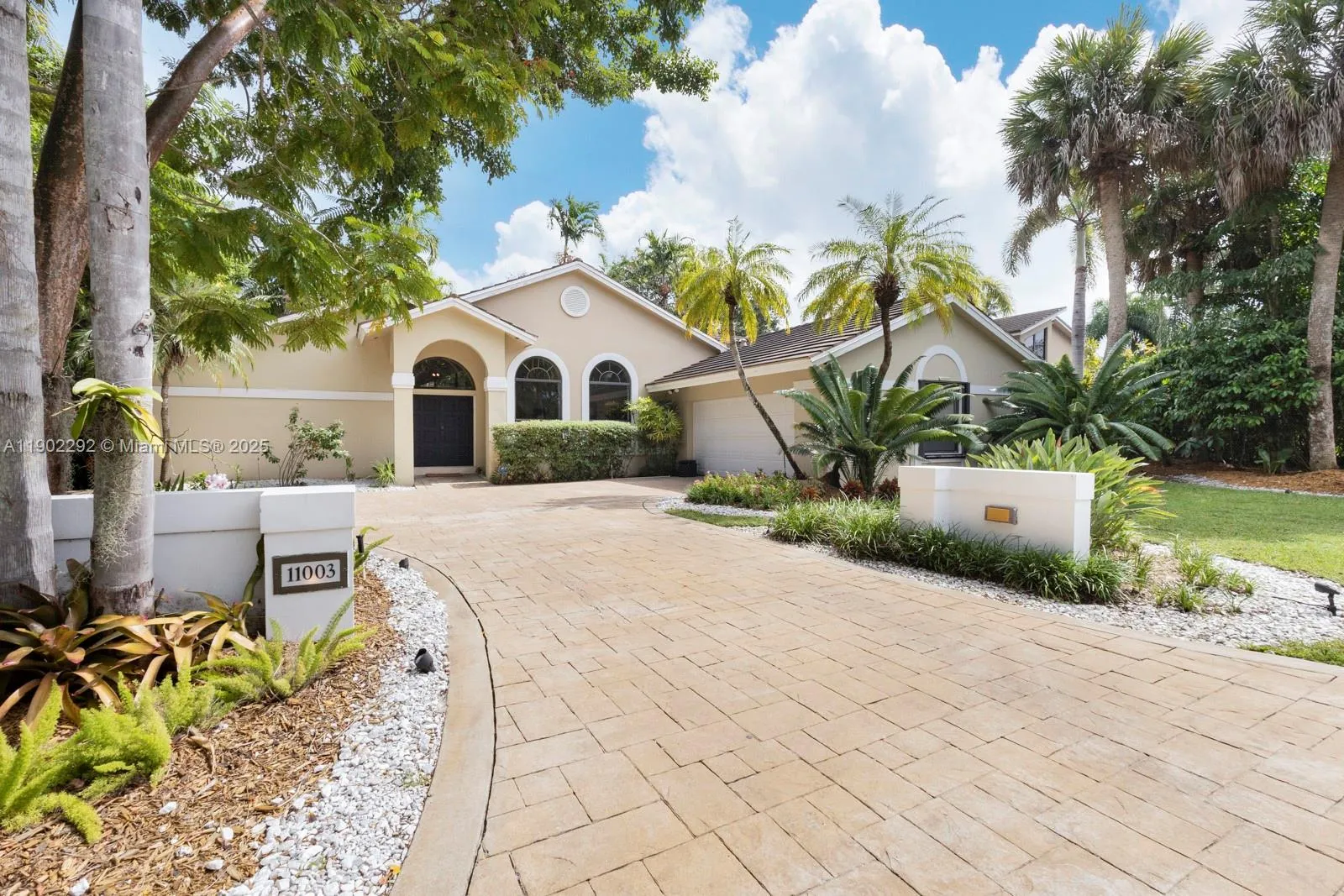 11003 Sw 77th Ct Cir, Pinecrest, Florida 33156, Pinecrest, Florida 33156, 4 Bedrooms Bedrooms, ,2 BathroomsBathrooms,Residential,For Sale,11003 Sw 77th Ct Cir, Pinecrest, Florida 33156,A11902292