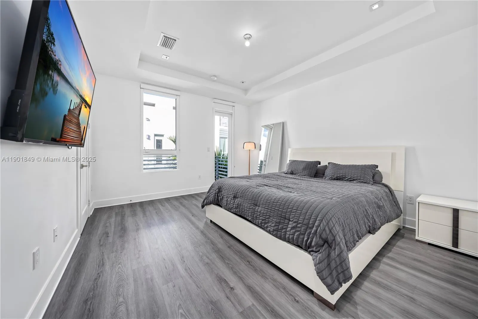 9153 Nw 33rd St, Doral, Florida 33172, Doral, Florida 33172, 4 Bedrooms Bedrooms, ,3 BathroomsBathrooms,Residential,For Sale,9153 Nw 33rd St, Doral, Florida 33172,A11901849