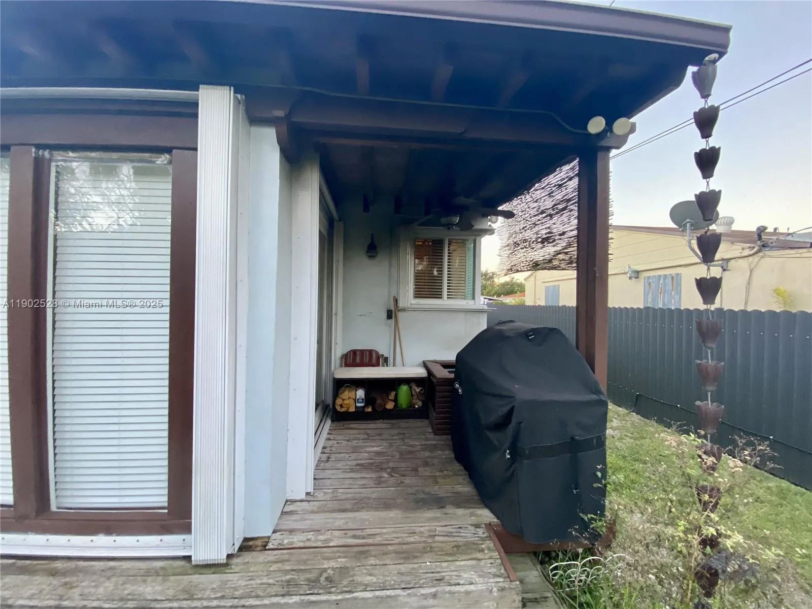 5935 Sw 42nd St, Miami, Florida 33155, Miami, Florida 33155, 3 Bedrooms Bedrooms, ,2 BathroomsBathrooms,Residential,For Sale,5935 Sw 42nd St, Miami, Florida 33155,A11902528