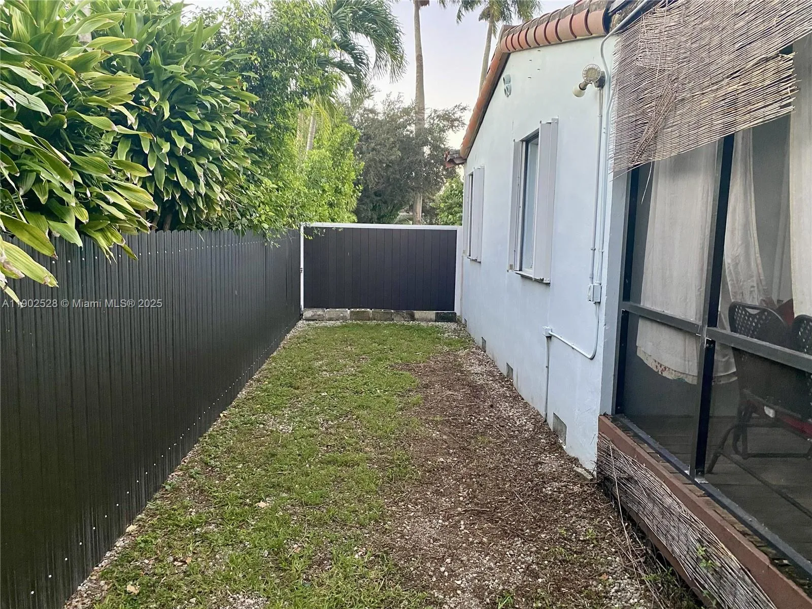 5935 Sw 42nd St, Miami, Florida 33155, Miami, Florida 33155, 3 Bedrooms Bedrooms, ,2 BathroomsBathrooms,Residential,For Sale,5935 Sw 42nd St, Miami, Florida 33155,A11902528