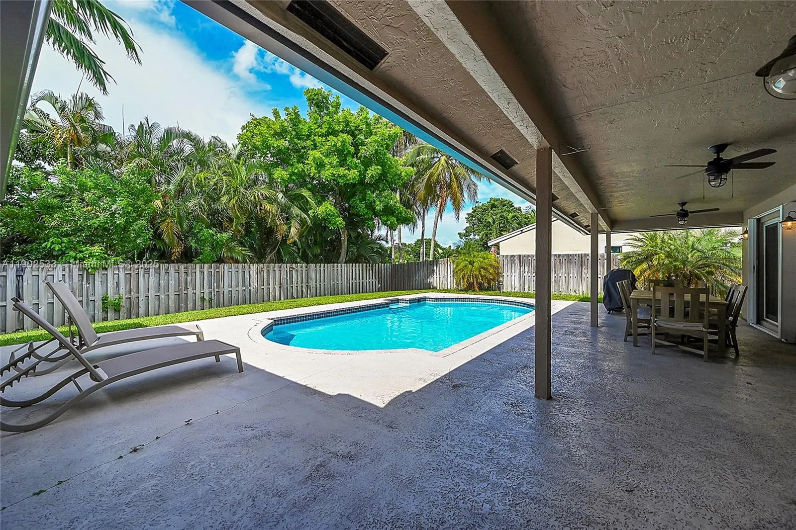 9841 Sw 1st St 9841, Plantation, Florida 33324, Plantation, Florida 33324, 4 Bedrooms Bedrooms, ,2 BathroomsBathrooms,Residential Lease,For Rent,9841 Sw 1st St 9841, Plantation, Florida 33324,A11902533