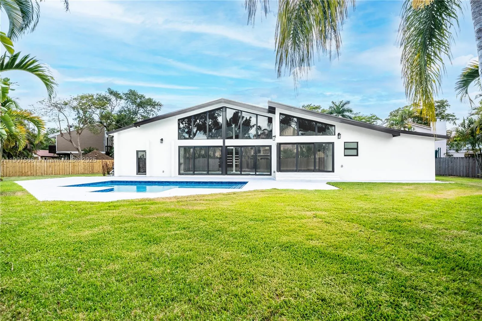 842 W Coco Plum Cir, Plantation, Florida 33324, Plantation, Florida 33324, 3 Bedrooms Bedrooms, ,3 BathroomsBathrooms,Residential,For Sale,842 W Coco Plum Cir, Plantation, Florida 33324,A11901566