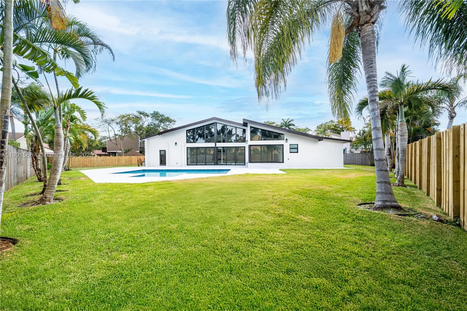 842 W Coco Plum Cir, Plantation, Florida 33324, Plantation, Florida 33324, 3 Bedrooms Bedrooms, ,3 BathroomsBathrooms,Residential,For Sale,842 W Coco Plum Cir, Plantation, Florida 33324,A11901566