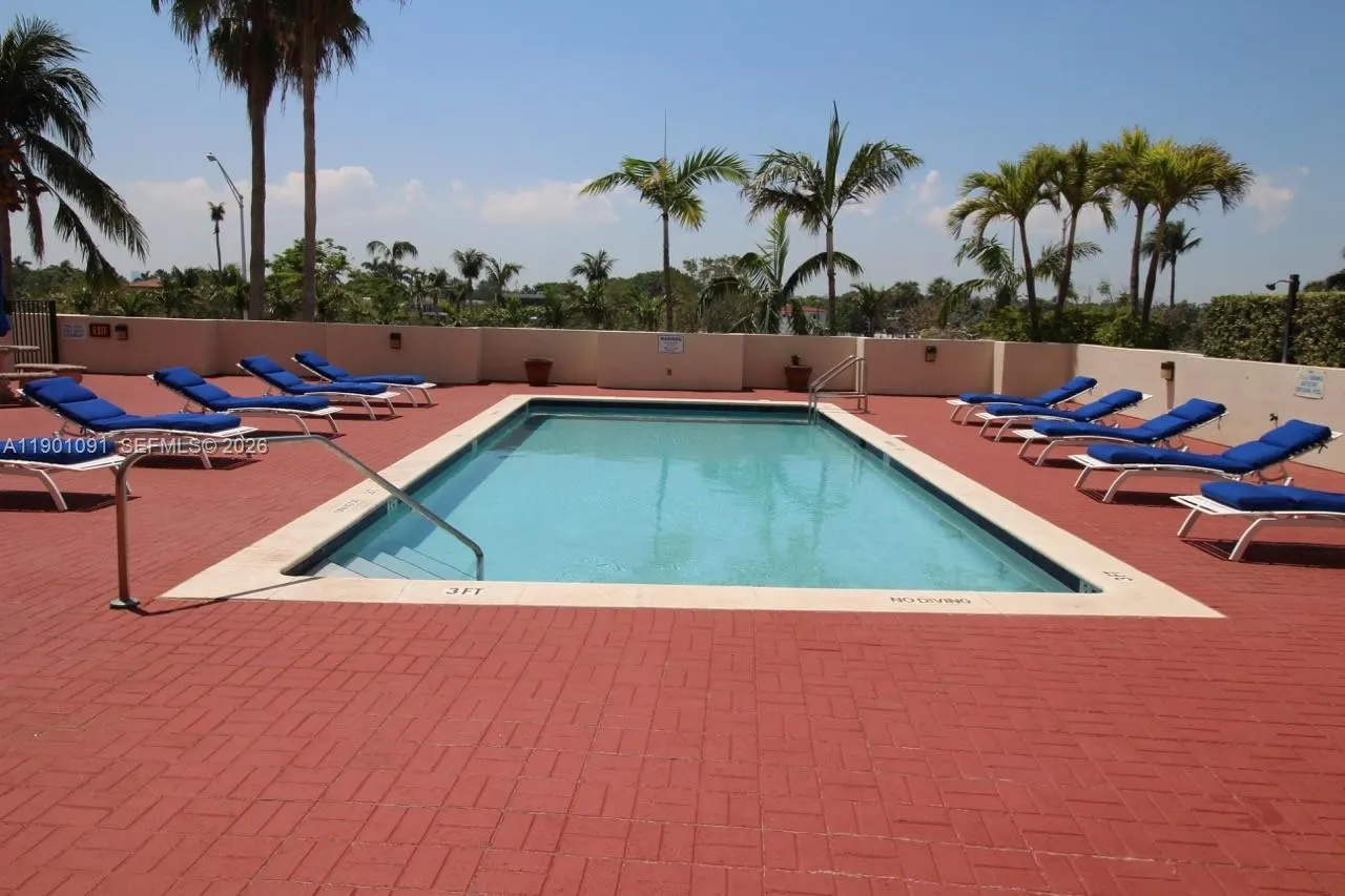 6422 Collins Ave 701, Miami Beach, Florida 33141, Miami Beach, Florida 33141, 2 Bedrooms Bedrooms, ,2 BathroomsBathrooms,Residential Lease,For Rent,6422 Collins Ave 701, Miami Beach, Florida 33141,A11901091