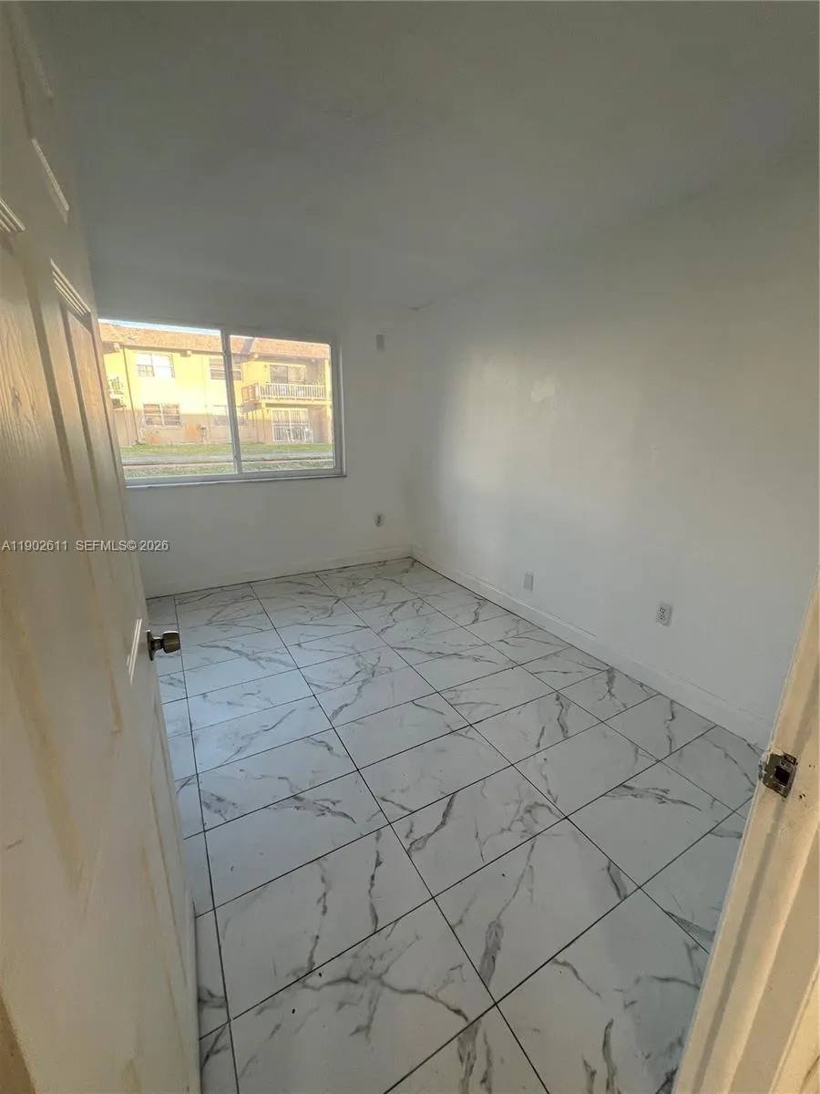 301 Nw 177th St 136, Miami Gardens, Florida 33169, Miami Gardens, Florida 33169, 2 Bedrooms Bedrooms, ,1 BathroomBathrooms,Residential,For Sale,301 Nw 177th St 136, Miami Gardens, Florida 33169,A11902611