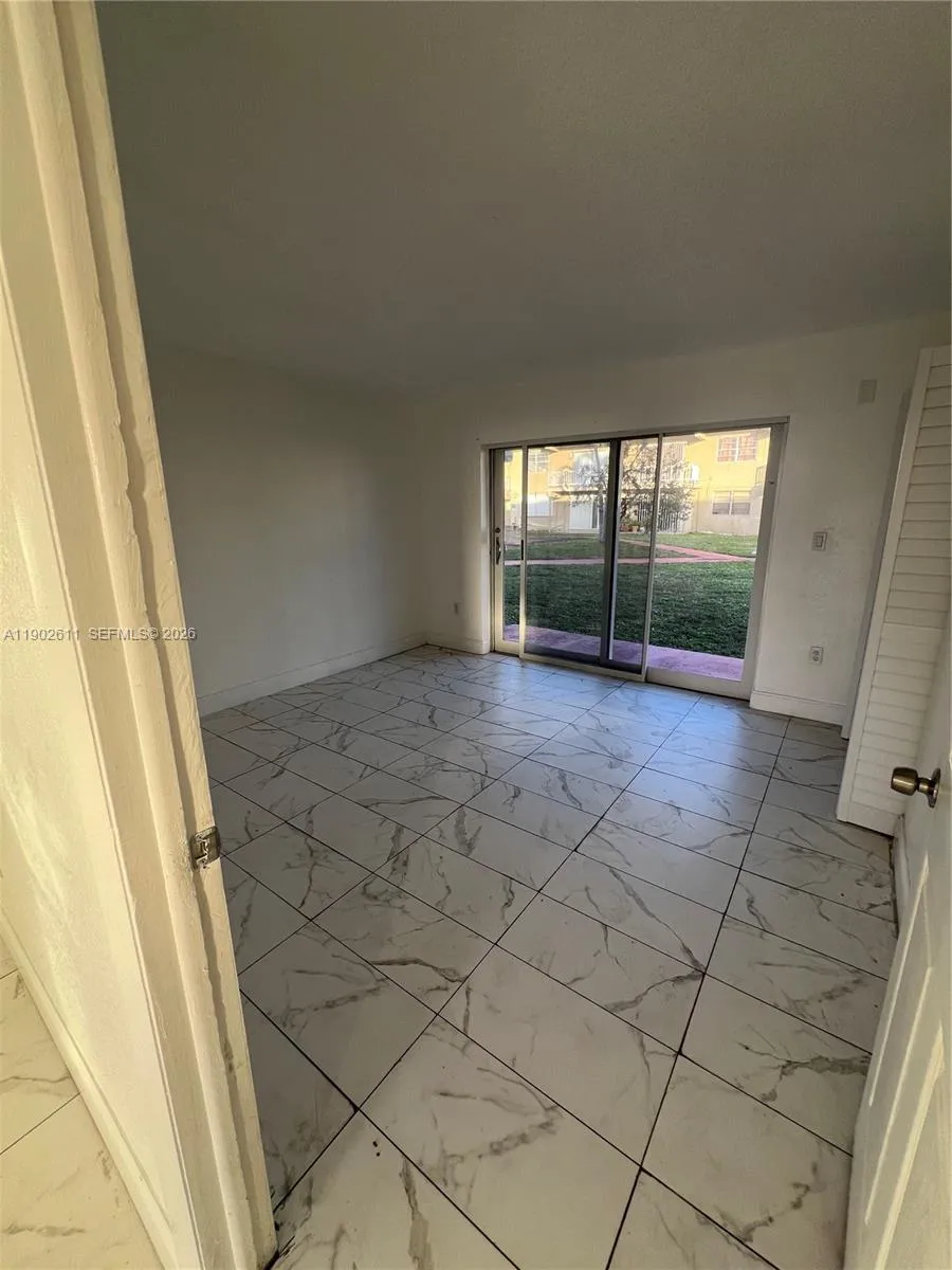 301 Nw 177th St 136, Miami Gardens, Florida 33169, Miami Gardens, Florida 33169, 2 Bedrooms Bedrooms, ,1 BathroomBathrooms,Residential,For Sale,301 Nw 177th St 136, Miami Gardens, Florida 33169,A11902611