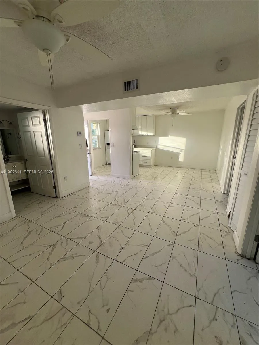 301 Nw 177th St 136, Miami Gardens, Florida 33169, Miami Gardens, Florida 33169, 2 Bedrooms Bedrooms, ,1 BathroomBathrooms,Residential,For Sale,301 Nw 177th St 136, Miami Gardens, Florida 33169,A11902611