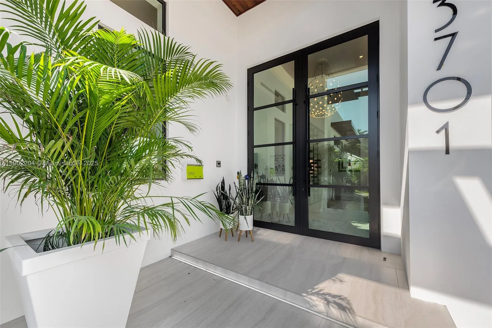 3701 Ne 26th Ave 1, Lighthouse Point, Florida 3306, Lighthouse Point, Florida 33064, 3 Bedrooms Bedrooms, ,4 BathroomsBathrooms,Residential Lease,For Rent,3701 Ne 26th Ave 1, Lighthouse Point, Florida 3306,A11902204